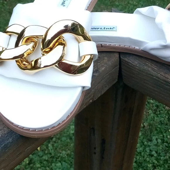 Women's sandals - Picture 2 of 4